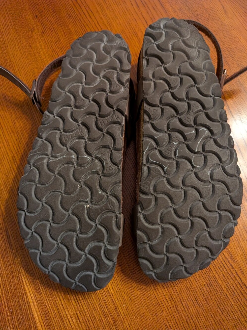 Women's Birkenstock Strappy Leather Sandals, Size 8 - Picture 5 of 5